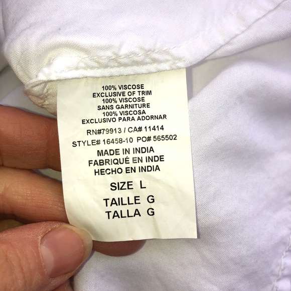 A Pea in the Pod cotton and crochet maternity top! - Picture 6 of 6